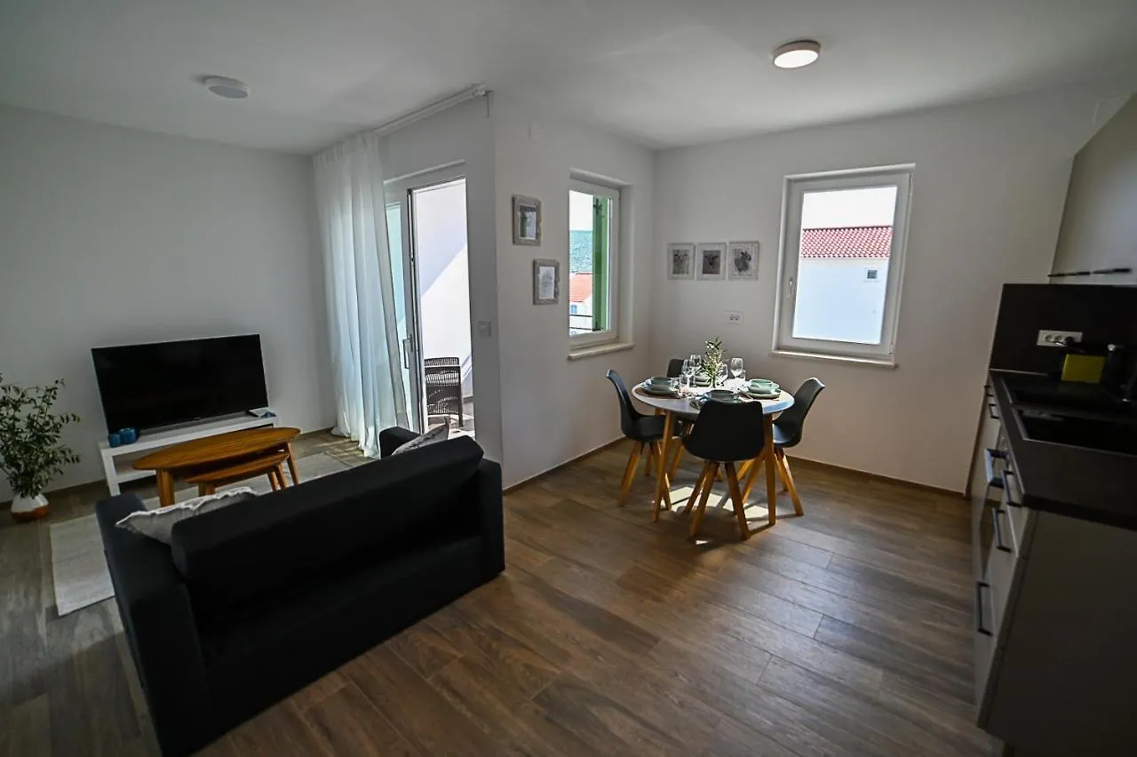 Apartment Perlitto Cres 0*,  Croatia