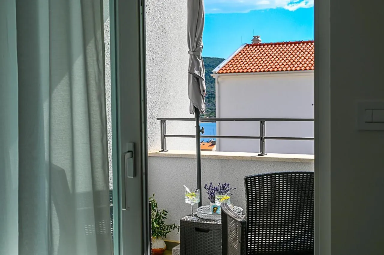 Apartment Perlitto Cres