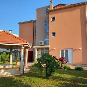 Grgic Gostinjska kuća Novigrad (Istria)
