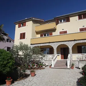 Sucic Cres
