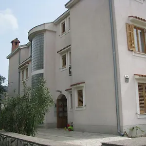 Toic Cres
